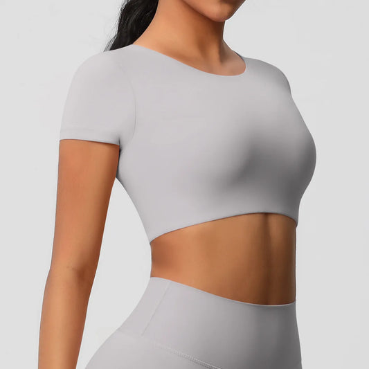 Cropped esportivo feminino