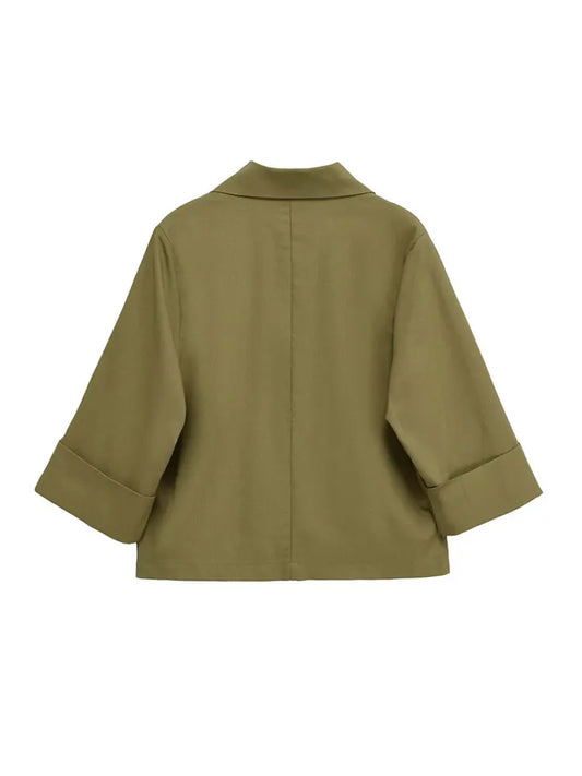 Blazer feminino de linho com abotoamento duplo, modelagem solta, manga curta e bolsos